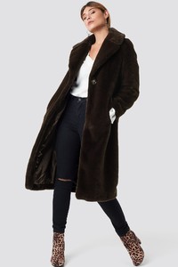 xle_caroline_faux_fur_coat_1586-000016-0017_01c.jpg