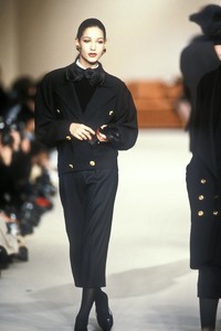 0_chanel-fw-1986-1_html.thumb.JPEG.859b2c3ffcc7a4ba4f3d6e6ce9264bc8.JPEG