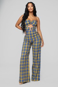 10-26-18_Studio_1_10-00-57_K8027_Yellowcombo_21879K8027_Yellowcombo_DM.jpg