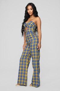 10-26-18_Studio_1_10-01-18_K8027_Yellowcombo_21883K8027_Yellowcombo_DM.jpg
