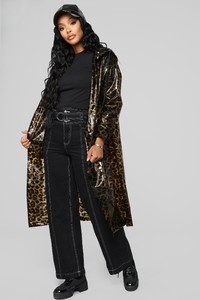 10-26-18_Studio_1_10-09-56_SK80300_Leopard_21909_JD.jpg