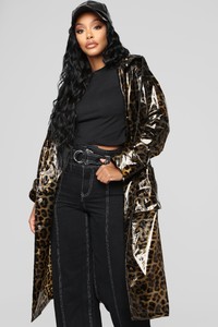 10-26-18_Studio_1_10-10-00_SK80300_Leopard_21911_JD.jpg