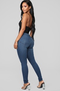 10-29-18_Studio_2_13-00-38_FN102FN_DarkDenim0426_JD.jpg