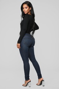 10-29-18_Studio_2_13-50-51_P633_DarkDenim0429_JD.jpg