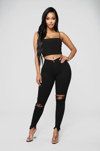 10-29-18_studio_1_15-07-52_1747bk_blk_jeans_0360_dm_aafed211-b569-4824-aa39-f95ed94c8808.jpg