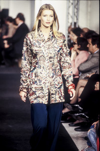 1041023737_Missoni1993WomenRTW120.thumb.jpg.096cefe91b703dcab7333aa293db4abb.jpg