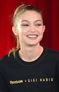          gig141118BZNimage17.jpg