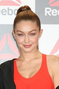          gig141118BZNimage105.jpg