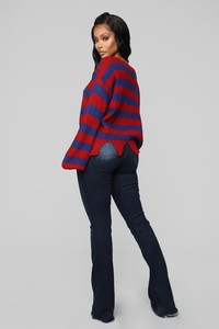 11-12-18_Studio_1_10-51-41_KW6048_Redcombo_0213_copy_NT.jpg