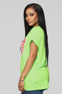 11-13-13_Studio_1__15-26-23_QT1559_NeonGreen_0105_AJ_DM.jpg