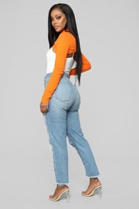 11-13-18_Studio_1_14-21-19_QT1504A_Orange__0158_JD.jpg