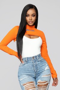11-13-18_Studio_1_14-21-51_QT1504A_Orange__0162_JD.jpg