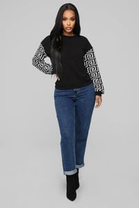 11-15-18_Studio_2_14-57-20_T1457_Black0548_NT.jpg