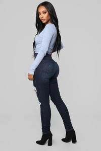 11-15-18_Studio_3_14-12-00_T10547_Blue_0621_NT.jpg
