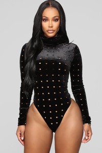 11-16-18_Studio_2_10-27-57_KJ9790N_Black0454_JF.jpg