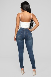 11-16-18_Studio_2_11-22-27_CTB376_DarkDenim0430_JD.jpg