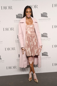 Winnie+Harlow+2018+Guggenheim+International+usig2Js5quKx.jpg