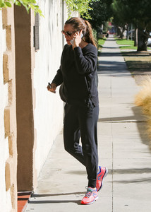 Jennifer+Garner+out+and+about+kV386H7WM7Ux.jpg