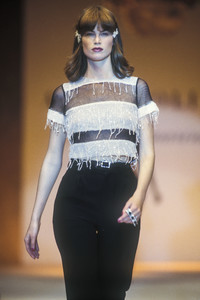 113759925_Blumarine1995WomenRTW151.thumb.jpg.ff6954e7d44c5a6ea21de89bfeed1668.jpg