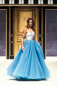 1172503776_HerveLeger1996WomenRTW169.thumb.jpg.2d6144e32d05f36e9d5d5c0a54cb5265.jpg