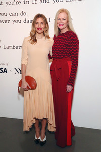 Sienna+Miller+Visa+x+IMG+Fashion+Holiday+Dinner+YXBJpmA8-Nix.jpg