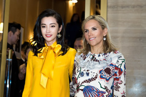 Li+Bingbing+Tory+Burch+Landmark+Alexandra+fgGh5z5miYrx.jpg