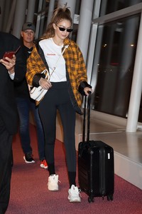         gig131118BZNimage116.jpg