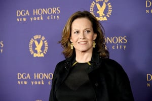 Sigourney+Weaver+2018+DGA+Honors+Arrivals+istfOtfGbK4x.jpg