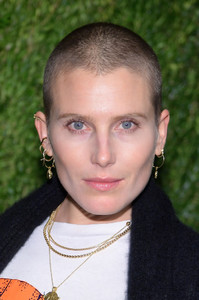 Dree+Hemingway+CFDA+Vogue+Fashion+Fund+15th+h_PpDBs6xzqx.jpg