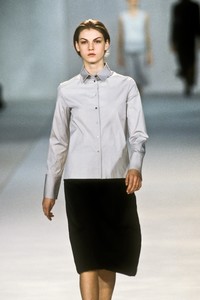 1386762329_LouisVuitton1998WomenRTW27.thumb.jpg.4491b3875343e1177aedcd0943cb87da.jpg