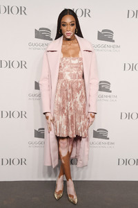 Winnie+Harlow+2018+Guggenheim+International+MZY6xygDh5Ax.jpg