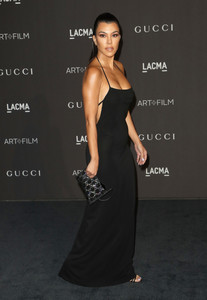 Kourtney+Kardashian+2018+LACMA+Art+Film+Gala+-NpZNSSFZ7Hx.jpg