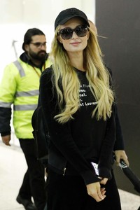       hil231118BZNimage21.jpg