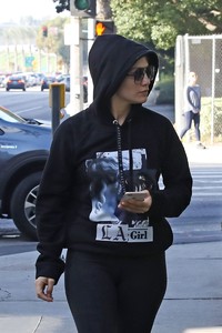        lop171118BZNimage110.jpg