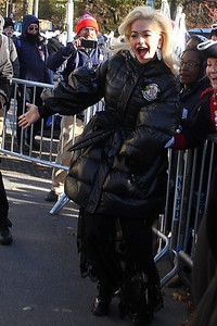        rit221118BZNimage103.jpg