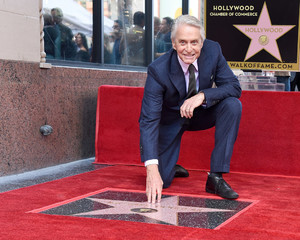 Michael+Douglas+Michael+Douglas+Honored+Star+g3Eiah7dMsIx.jpg