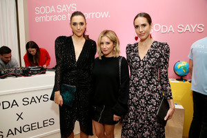 Louise+Roe+Soda+Says+Celebrates+Launch+Los+8xN4L0_UIKyx.jpg