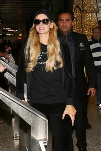        hil231118BZNimage1.jpg
