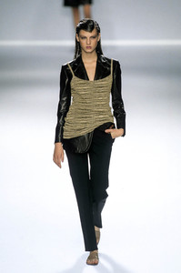 1770221934_Missoni1998WomenRTW7.thumb.jpg.59980471e1091431d7c72fbaf56698f3.jpg