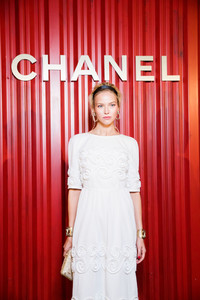 Sasha+Luss+Chanel+Replica+Show+Moscow+Metiers+7-nlWqR_eW3x.jpg