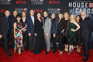 Robin+Wright+House+Cards+Season+6+World+Premiere+GEQPZofMc5sx.jpg