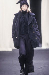 1875714660_AlbertaFerretti1993WomenRTW62.thumb.jpg.077ba66f9bde3a78dfdb665328353c12.jpg