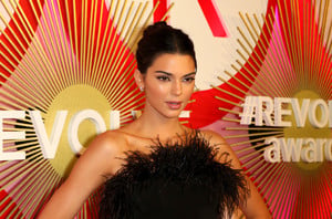 Kendall+Jenner+Revolve+Second+Annual+REVOLVEawards+aT4LTbDoI-Ix.jpg