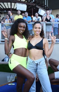 Leomie+Anderson+HQ2+Beachclub+Opening+Kaskade+D3JYV0GfFfNx.jpg