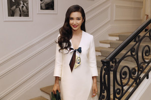 Li+Bingbing+Christian+Dior+Front+Row+Paris+ZM-t6Q4dIBVx.jpg