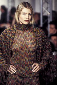 239997025_Missoni1993WomenRTW6.thumb.jpg.a18a9bf095aff79a2aab565eed59e79a.jpg