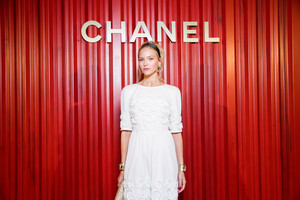 Sasha+Luss+Chanel+Replica+Show+Moscow+Metiers+31HK0lTcufux.jpg