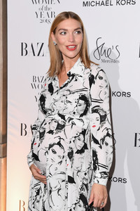 Arizona+Muse+Harper+Bazaar+Women+Year+Awards+_kqlcpC7M7qx.jpg