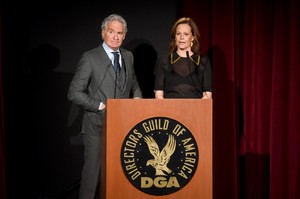 Sigourney+Weaver+2018+DGA+Honors+Show+poSBQeTWe5xx.jpg