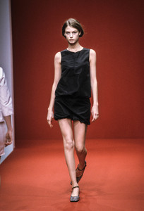 321806623_MiuMiu1998WomenRTW31.thumb.jpg.3bc647b7acb08ac1f62b48d9c67fc6da.jpg